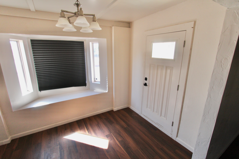 6733 S Downing Ave - Photo 3 of 24