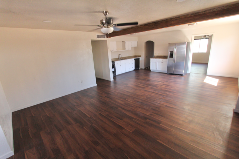 6733 S Downing Ave - Photo 4 of 24