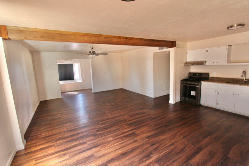 6733 S Downing Ave - Photo 7 of 24