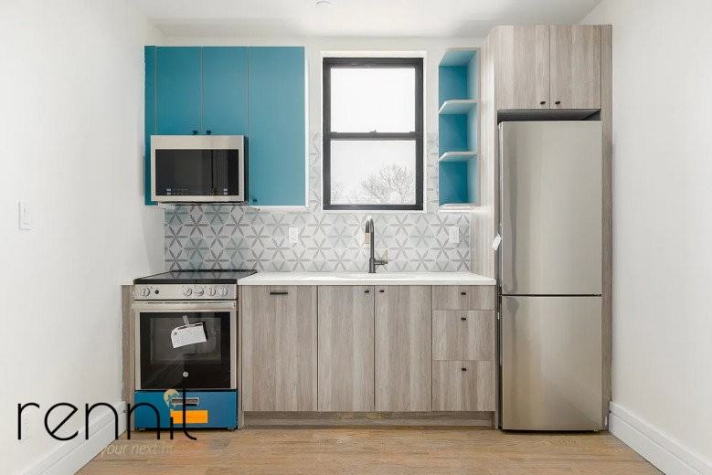 126 E 54th St #3R - Photo 5 of 8