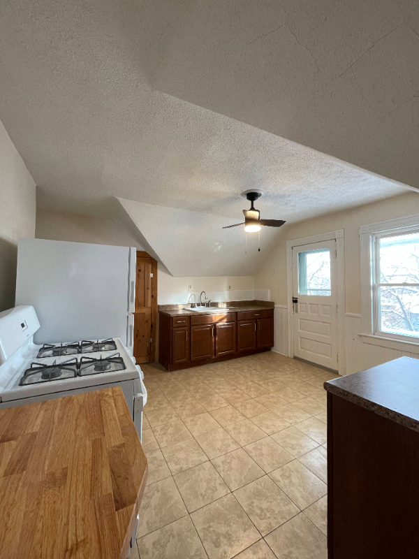 94 Central Ave #3 - Photo 7 of 22