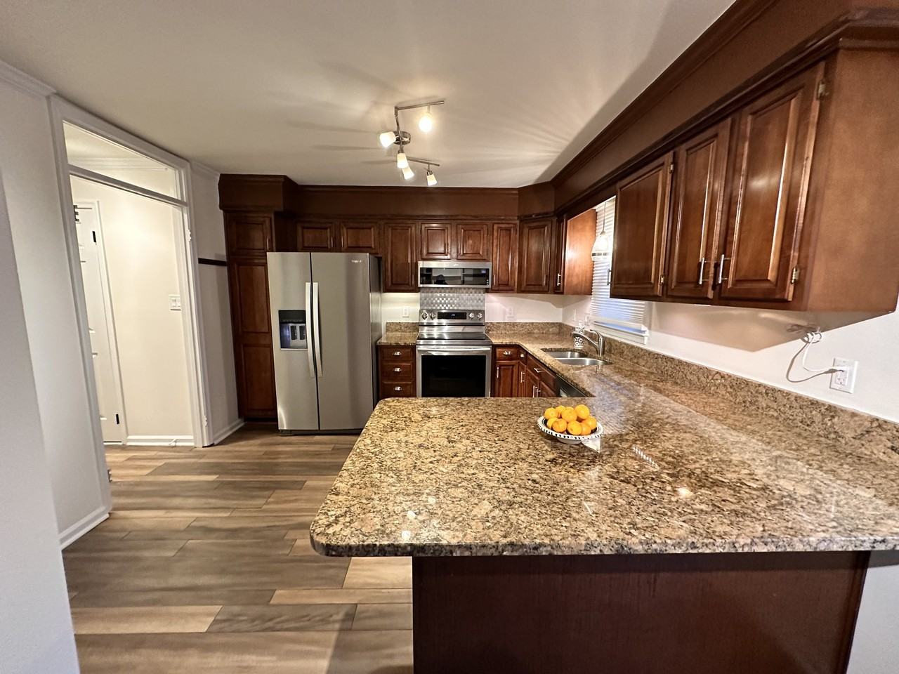 3785 Inverness Rd - Photo 7 of 45