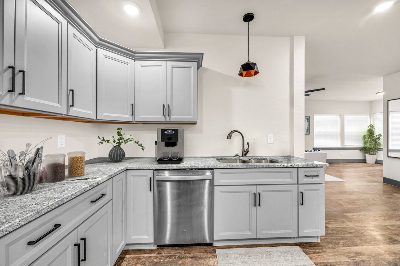 36 Spring Creek Ct #36 - Photo 3 of 20
