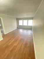 featured image of 2427 Laurel Dr #B