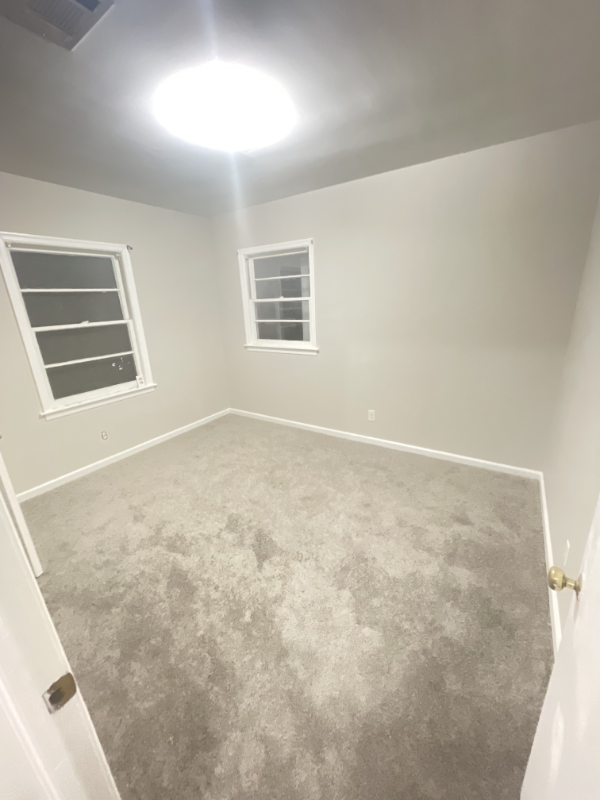 2427 Laurel Dr #B - Photo 5 of 10