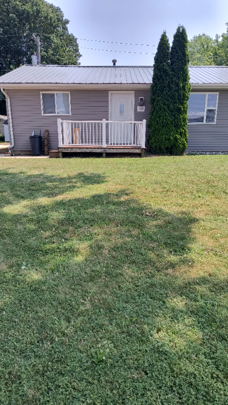 102 La Choy Dr - Photo 2 of 13