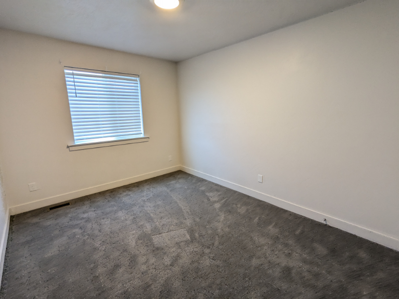 335 Se - Photo 6 of 20