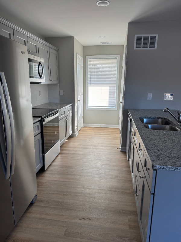 6337 Zacks Mill Rd - Photo 5 of 16