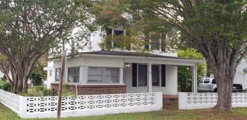featured image of 201 E Gale St