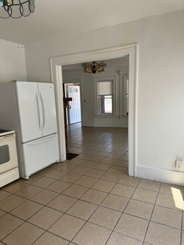 232 Sassafras St #1 - Photo 5 of 7