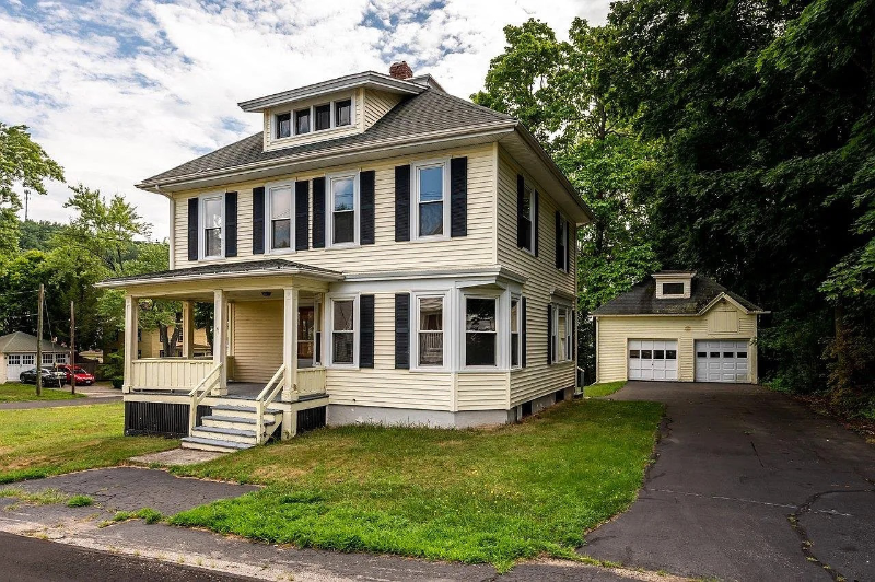 67 Park St - Photo 2 of 36
