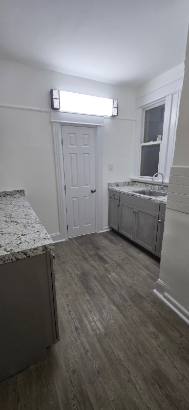 39 E 26th St #1 - Photo 2 of 7