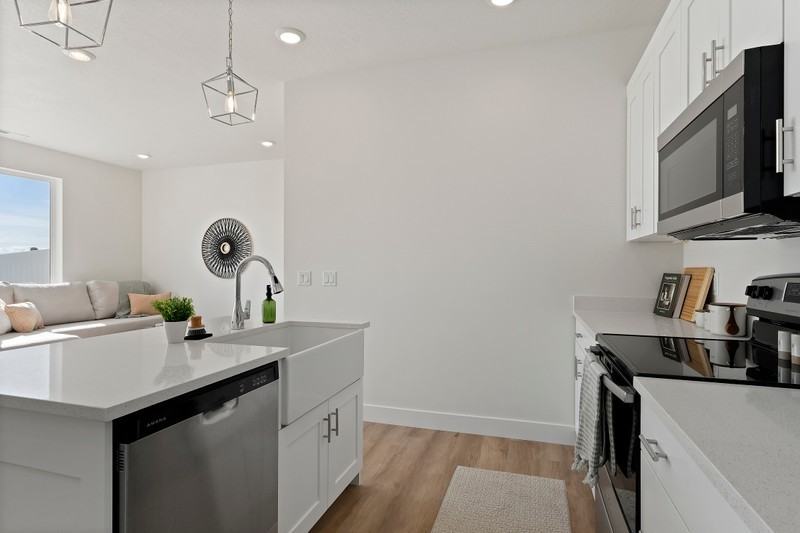 453 Wn - Photo 6 of 22