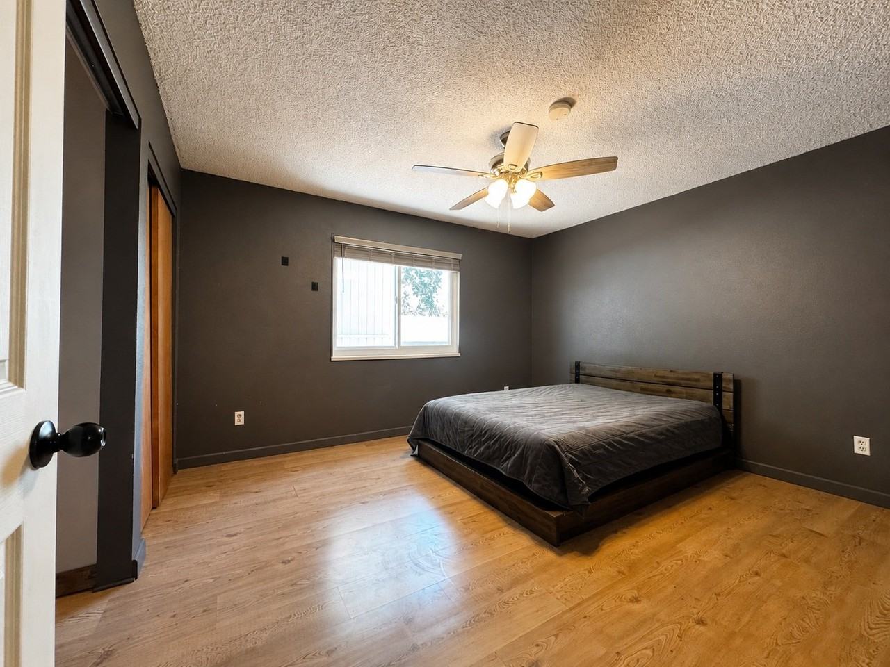 1168 Olson Ave - Photo 3 of 9
