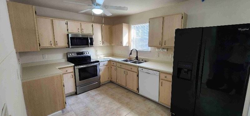 6 Cole Blvd - Photo 3 of 14
