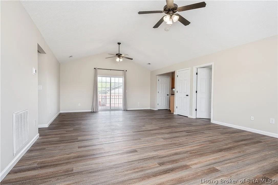 2801 Boulder Ct - Photo 5 of 10