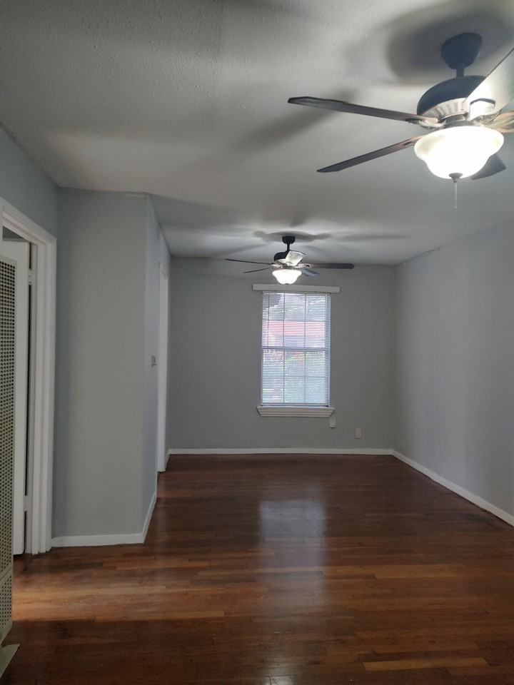 2453 Cincinnati Ave - Photo 2 of 14