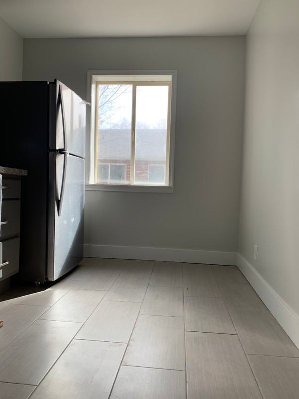 225 E Westminster Ave #1 - Photo 3 of 13