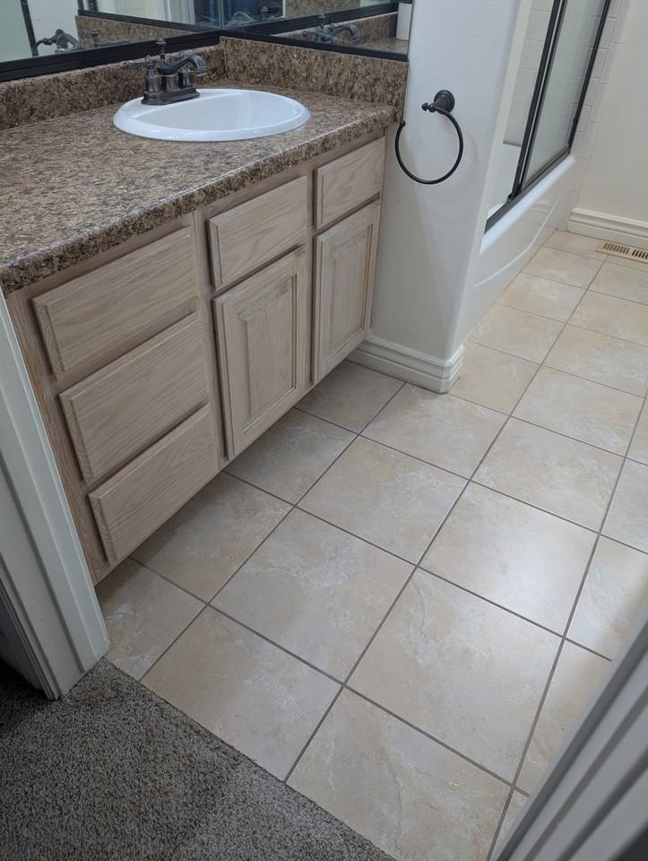318 Brookcourt - Photo 6 of 13
