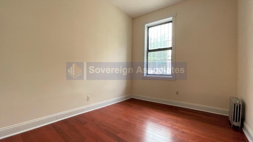 270 Fort Washington Ave - Photo 3 of 10
