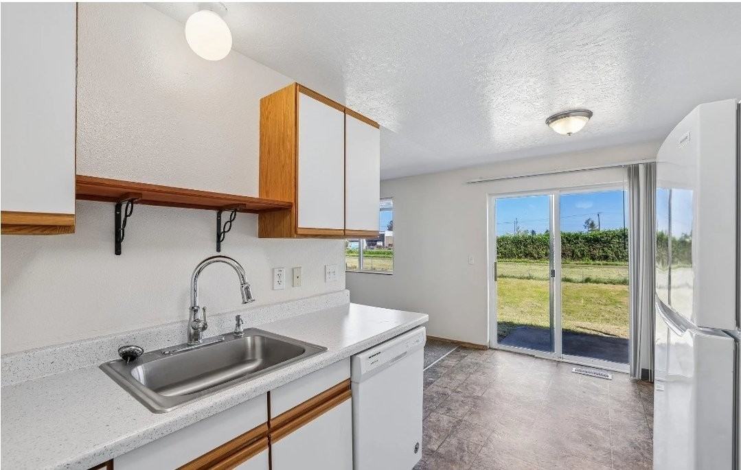 4288 Northside Dr Ne #A - Photo 5 of 14
