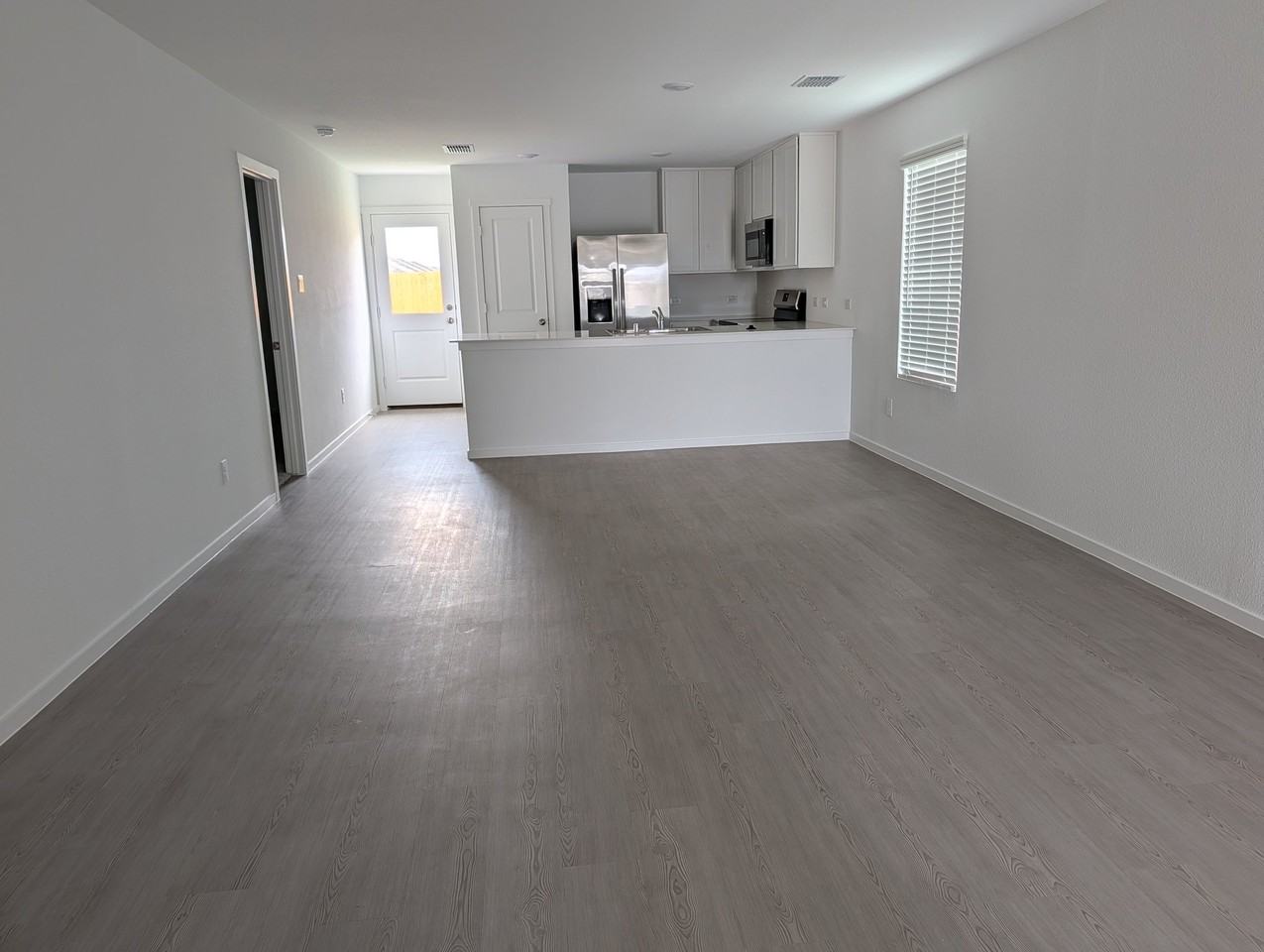 511 Sandhill Crane Ln - Photo 3 of 12