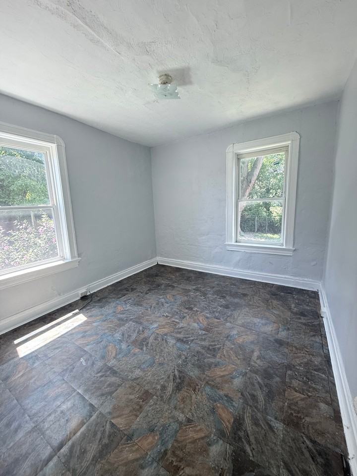 4012 Penrose St - Photo 2 of 9