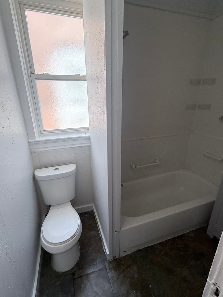 4012 Penrose St - Photo 4 of 9