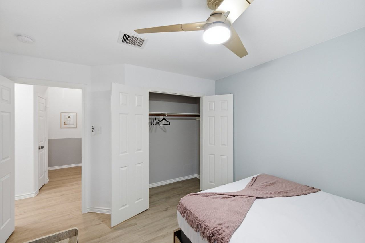 3565 Dreyfus St - Photo 3 of 20
