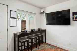 1110 E Polk St #1 - Photo 1 of 1