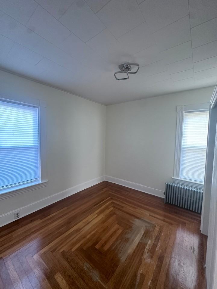 200 Ballou St #1 - Photo 5 of 8