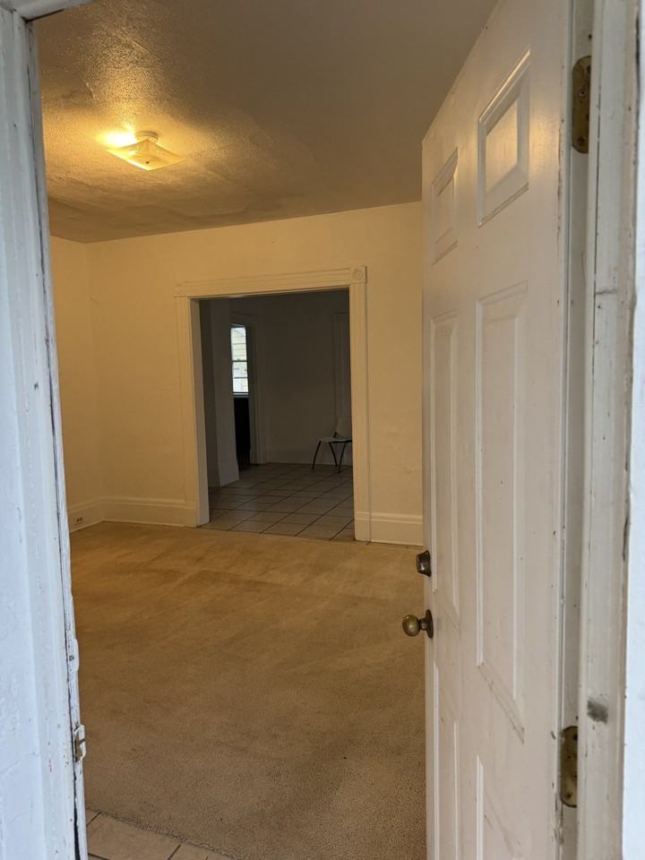 248 W 3rd St - Photo 2 of 6