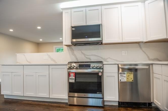 1028 Valley Stream Dr - Photo 5 of 16