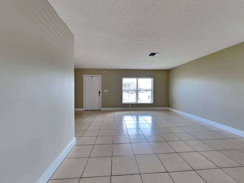 2787 Flagstone Dr Se - Photo 2 of 9