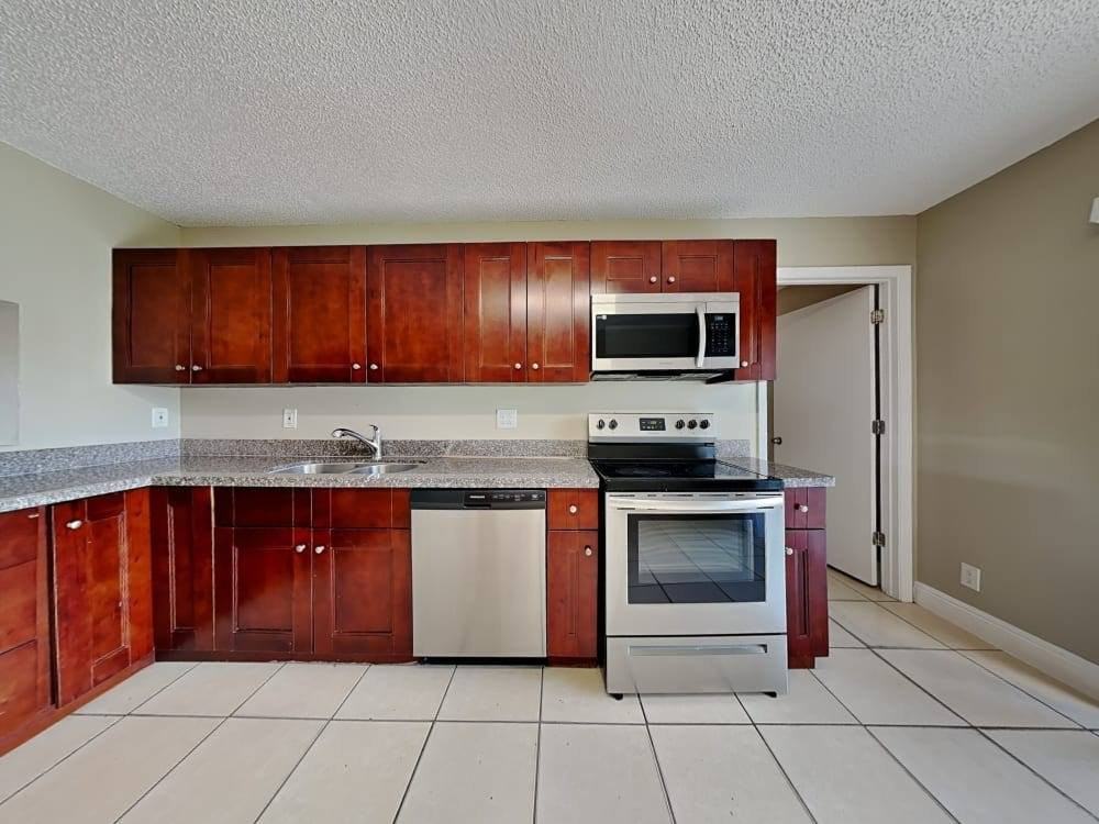 2787 Flagstone Dr Se - Photo 6 of 9