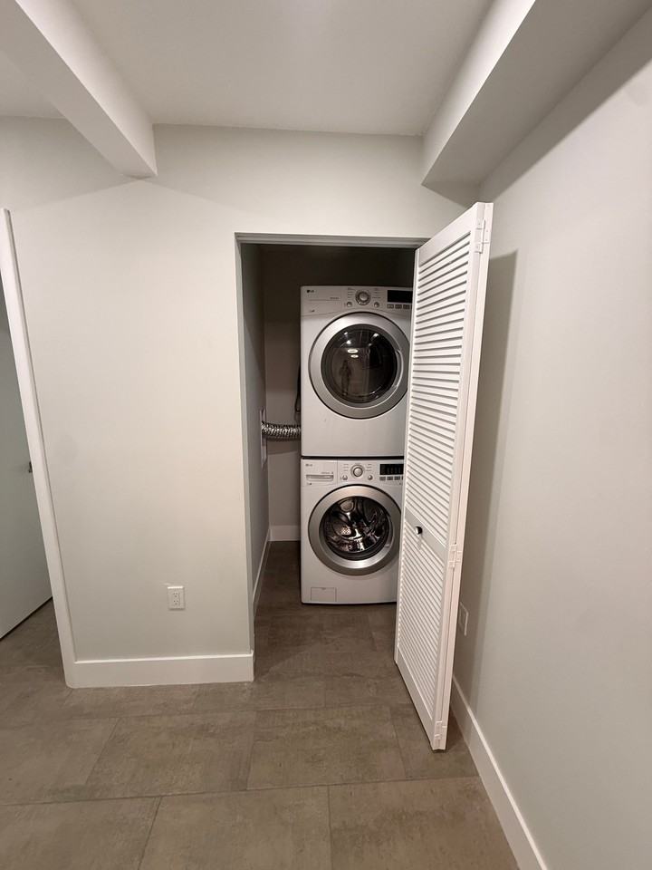 10555 Swst - Photo 7 of 14