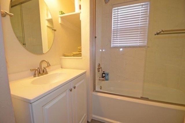 2545454 Spring St - Photo 7 of 13