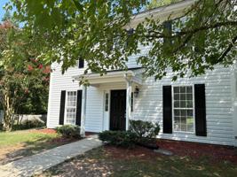 featured image of 10 Kilburn Ln