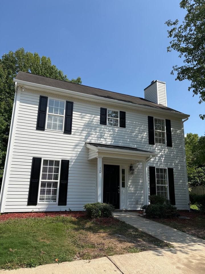 10 Kilburn Ln - Photo 2 of 43