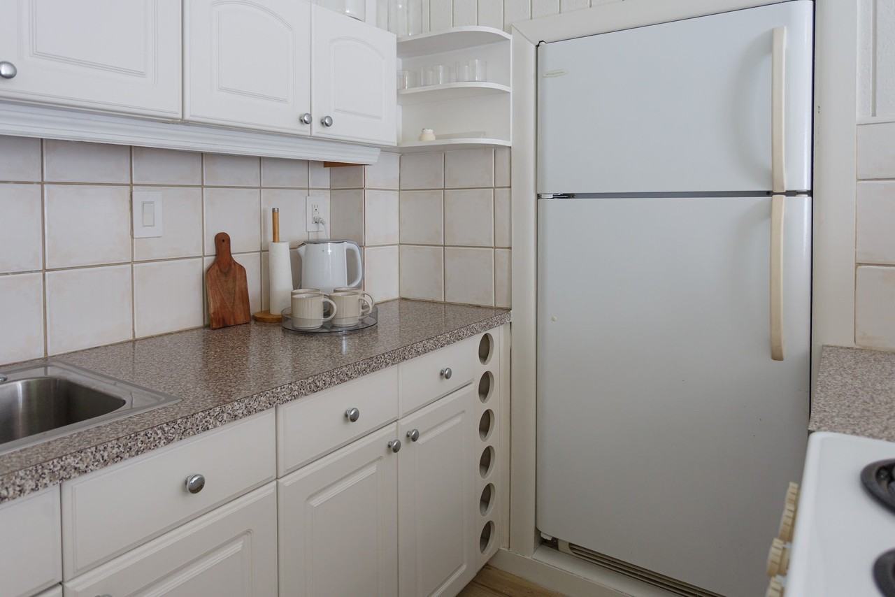 796 Glenridge Rd #0 - Photo 4 of 7