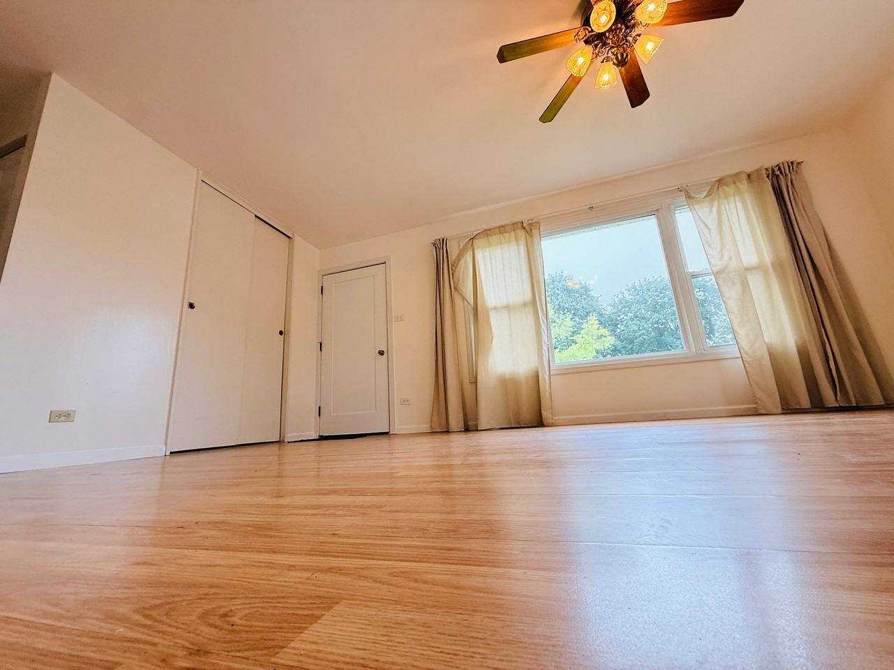 2904 Stork Ct - Photo 7 of 17