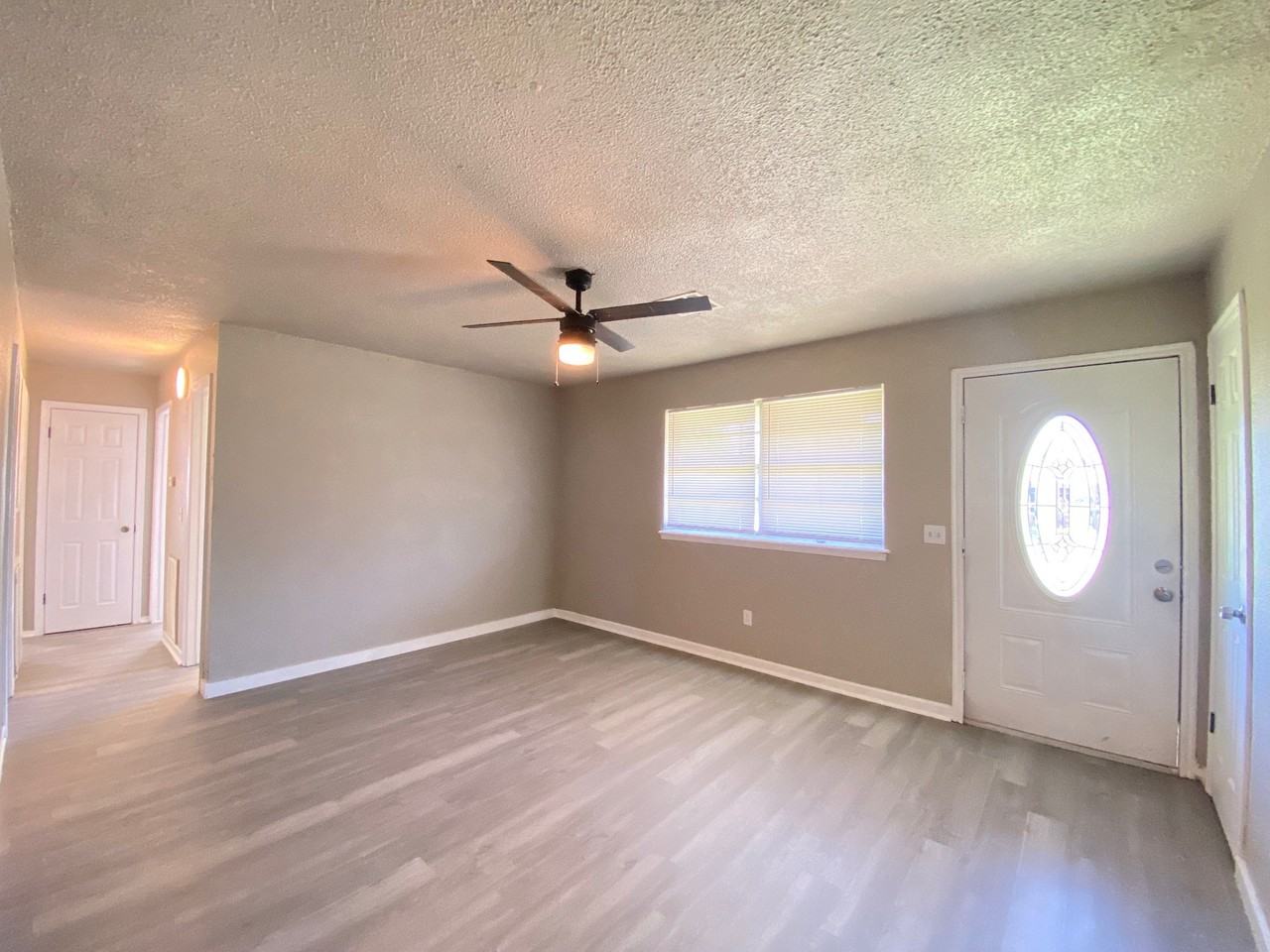 3309 Sw 19th St - Photo 3 of 19