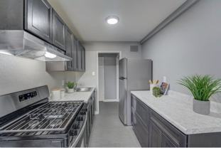 865 Lower Ferry Rd - Photo 1 of 1