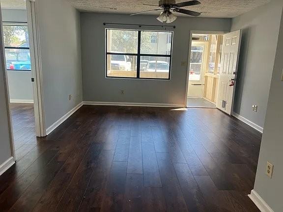 1240 Shalom Dr - Photo 2 of 15