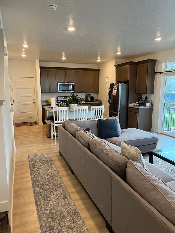 4286 W Dixon Way - Photo 3 of 11