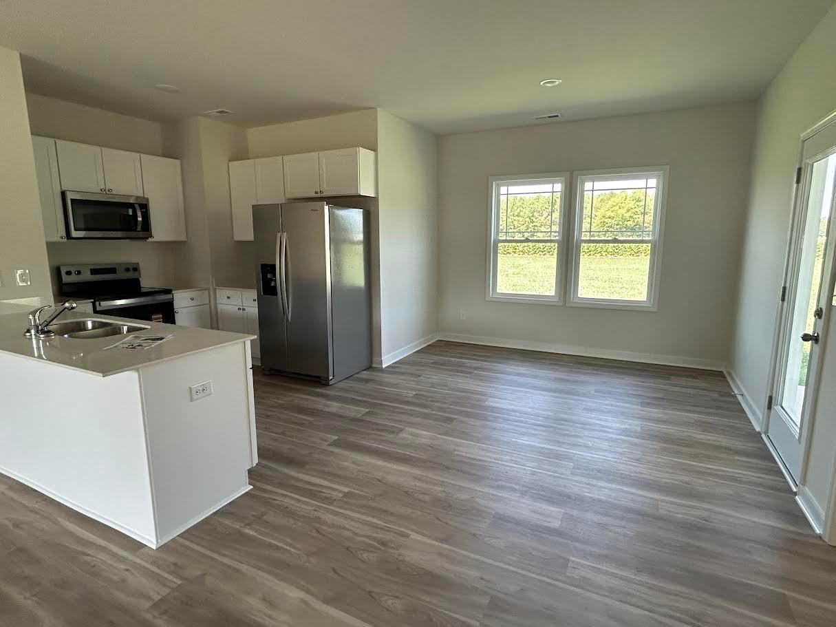 189 Jacobs Ridge Dr - Photo 5 of 17