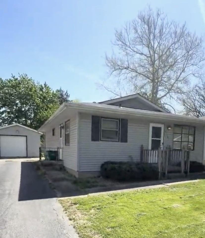 2148 N Church St - Photo 2 of 20