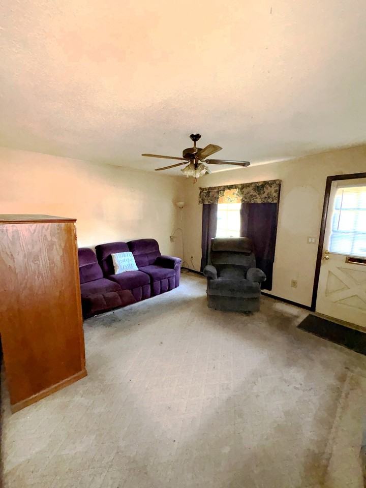 2148 N Church St - Photo 6 of 20