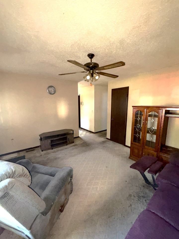 2148 N Church St - Photo 7 of 20