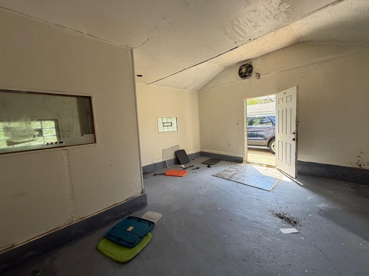 1400 S Westmoreland Ave - Photo 6 of 19